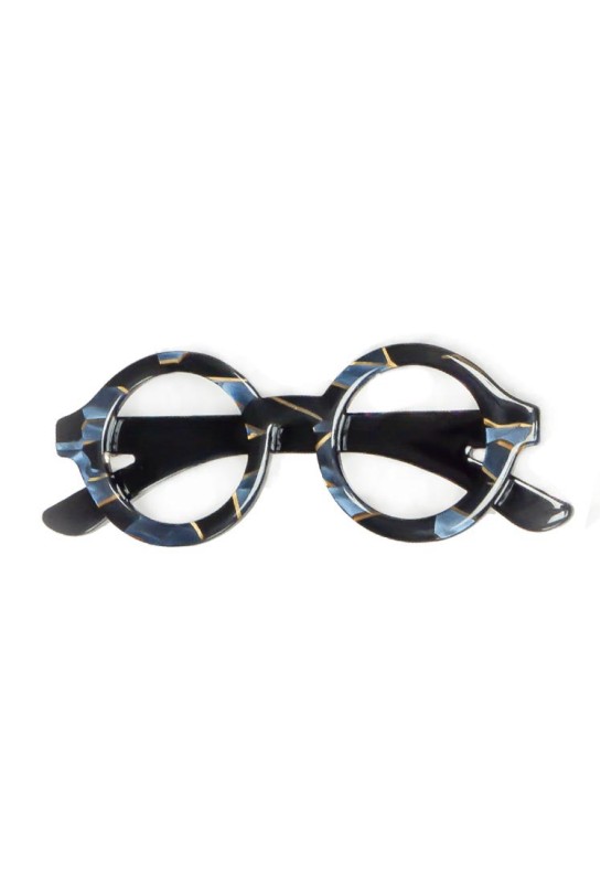 Broche negro y azules gafas