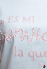 Camiseta blanca con frase de Clara Campoamor de algodón